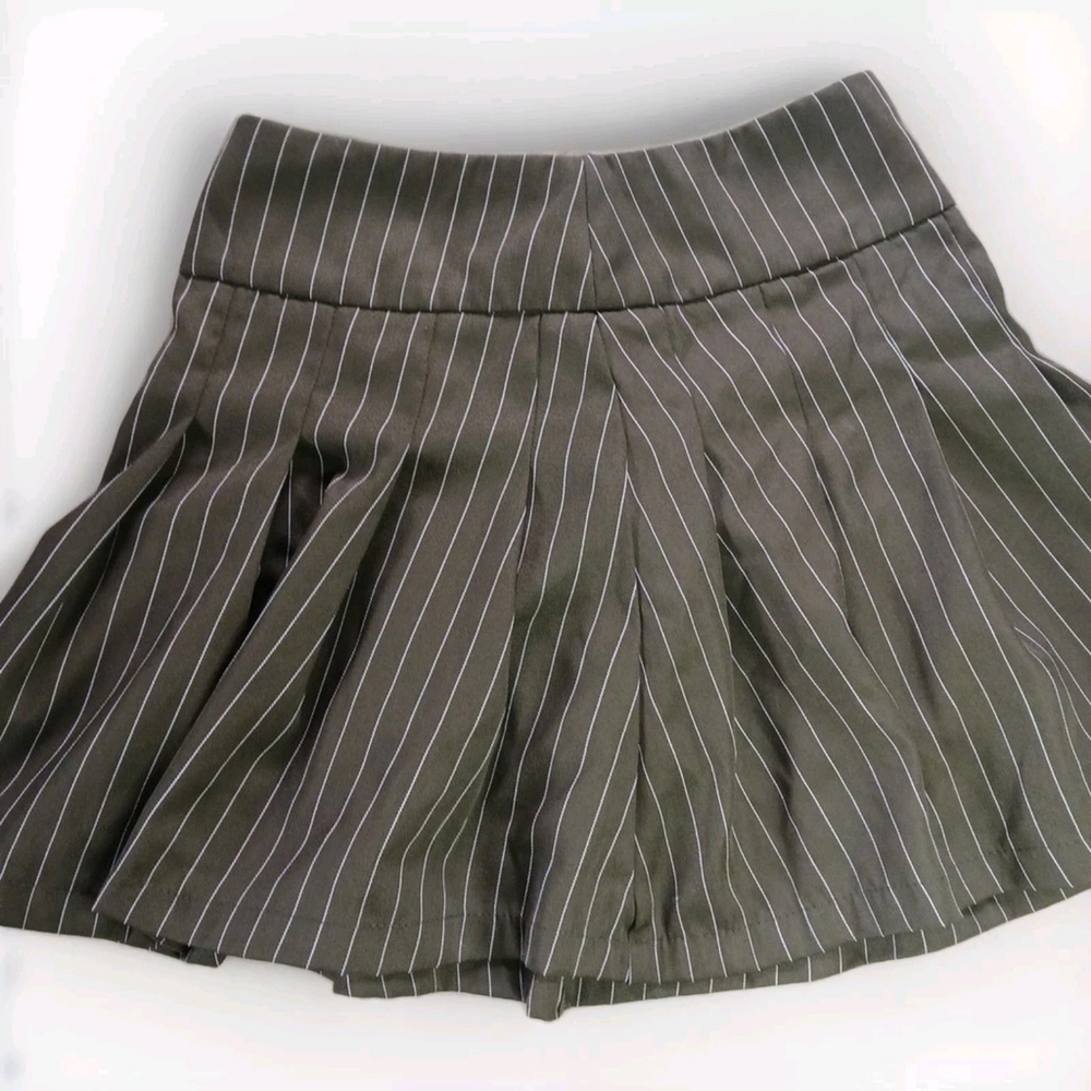 Olive Green Striped Skirt Junior's Size Small - Picture 2 of 4
